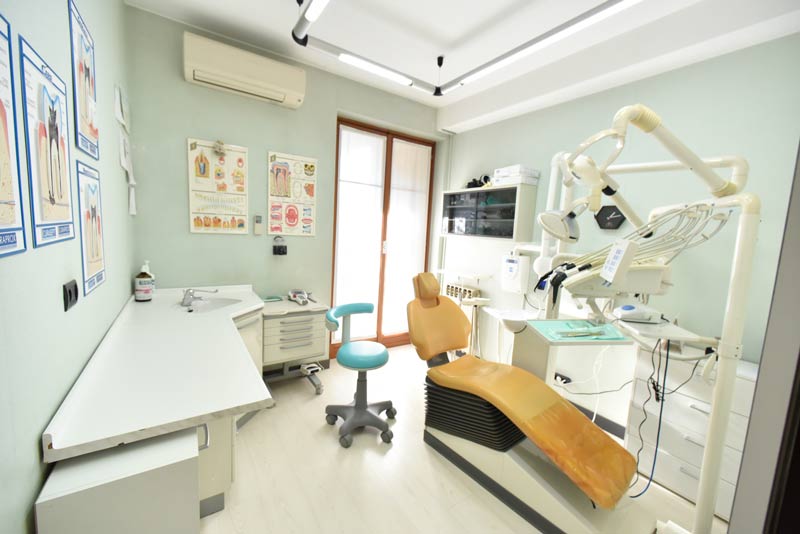 Tecnologia dello Studio Dentistico Barbuto - Dentista a somma lombardo